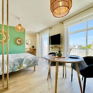 Le Phare Ouest - 80 M De La - Vue Ocean Sur Le Balcon - Entierement Renove - Internet Debit - Nouveau Appartement Ploemeur